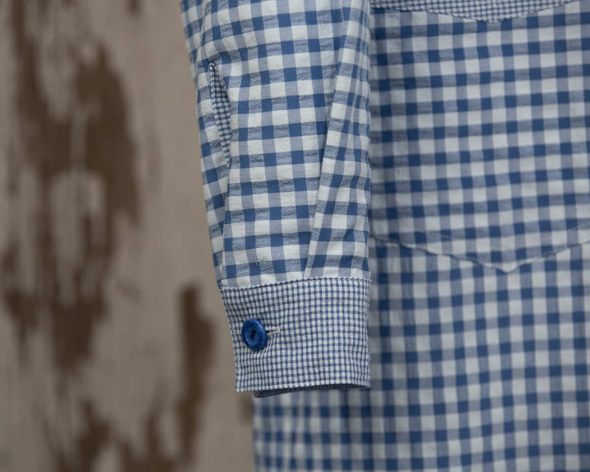 AMANATALA-COWBOY-FRUNCE-MAESTRO-VICHY-AZUL-DETALLE-PUNO-MANGA