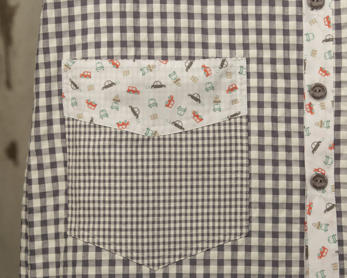 AMANTALA-COWBOY-FRUNCE-MAESTRO-GRIS-COCHES-DETALLE-BOLSILLOS