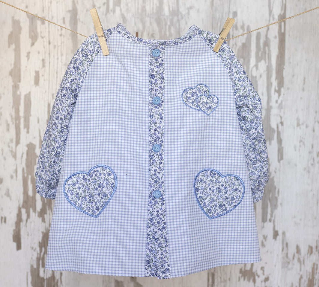 Bata de Niña Amantala Raglan Muñequita Azul - 5-6 años