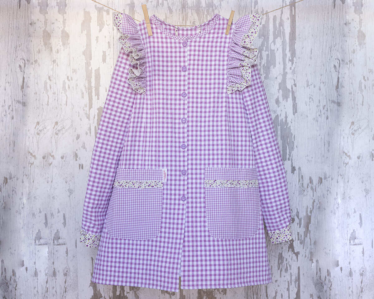 Bata de maestra tximeleta lila